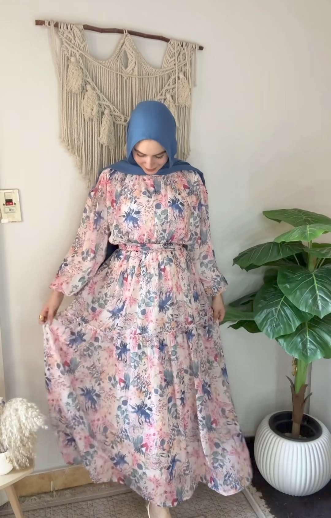 فستان مورد باللون البترولي