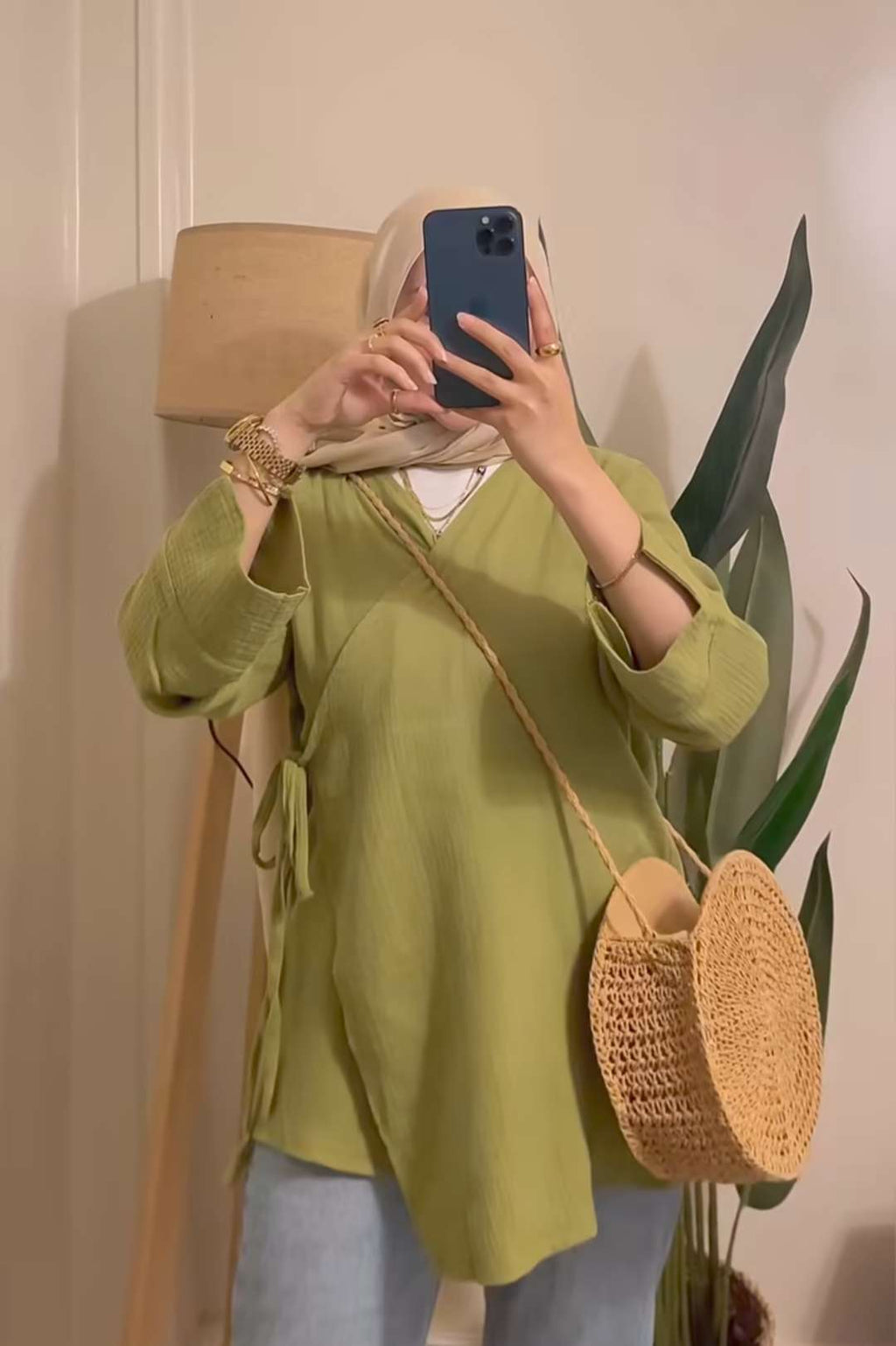 Kiwi Linen Blouse With Tie
