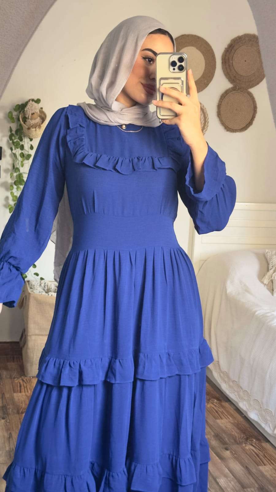 فستان رولا الأزرق