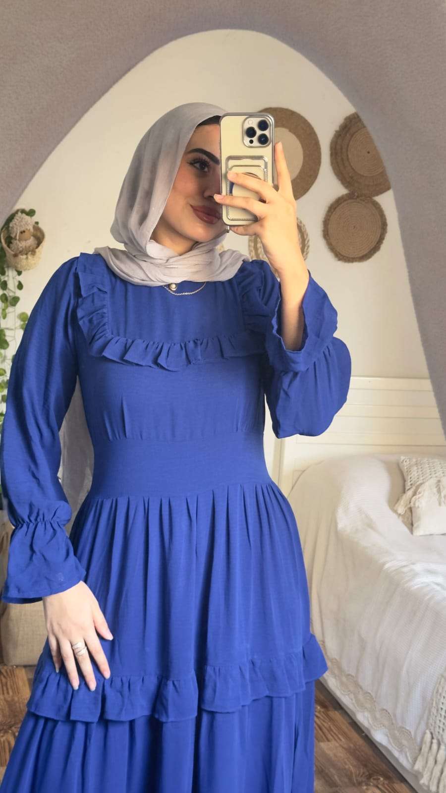 فستان رولا الأزرق