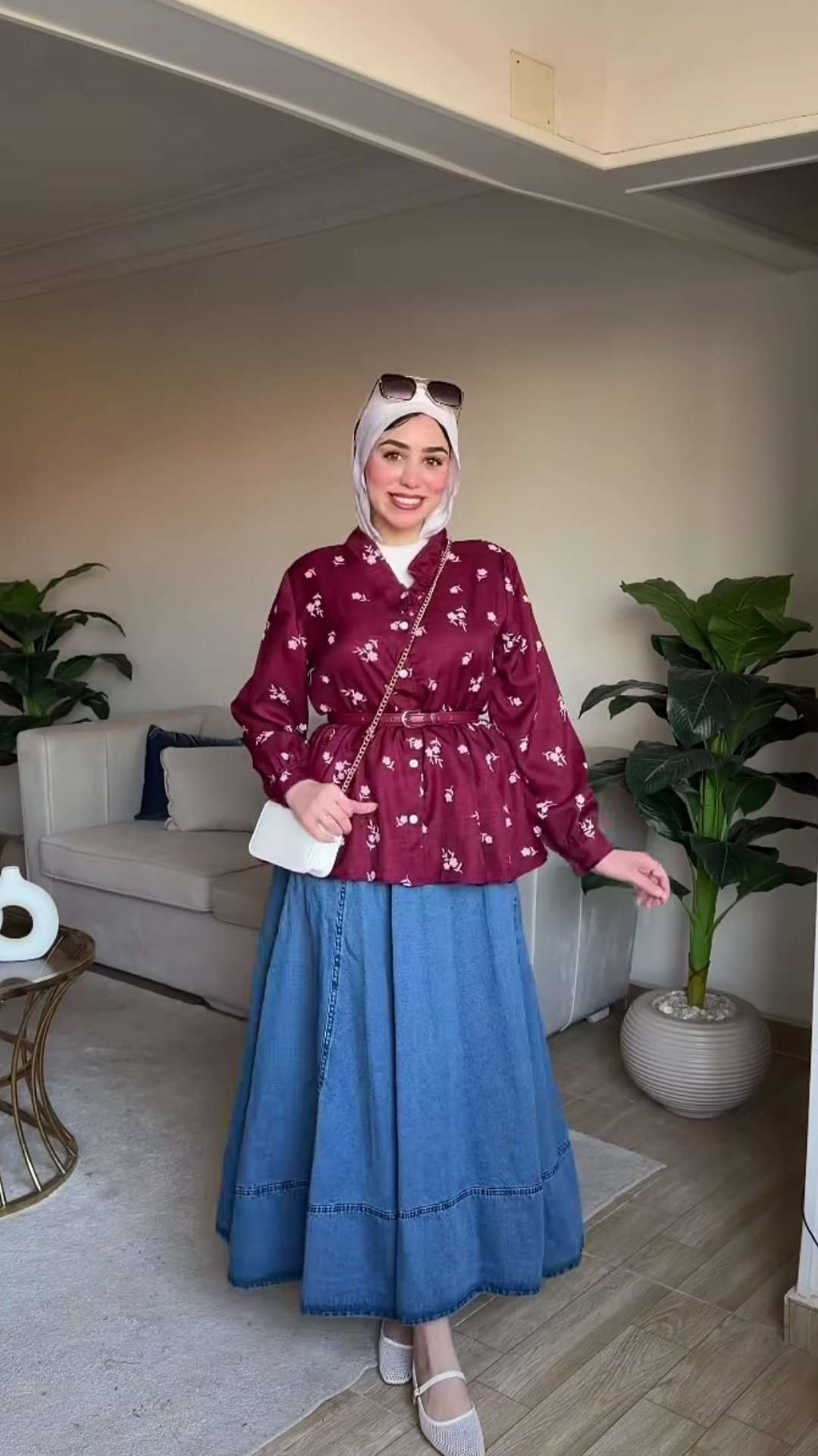 بلوزة فلورال خمري