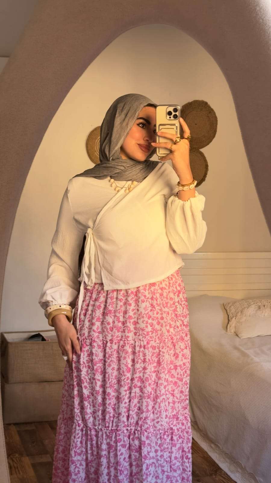 تنورة فوشيا موردة