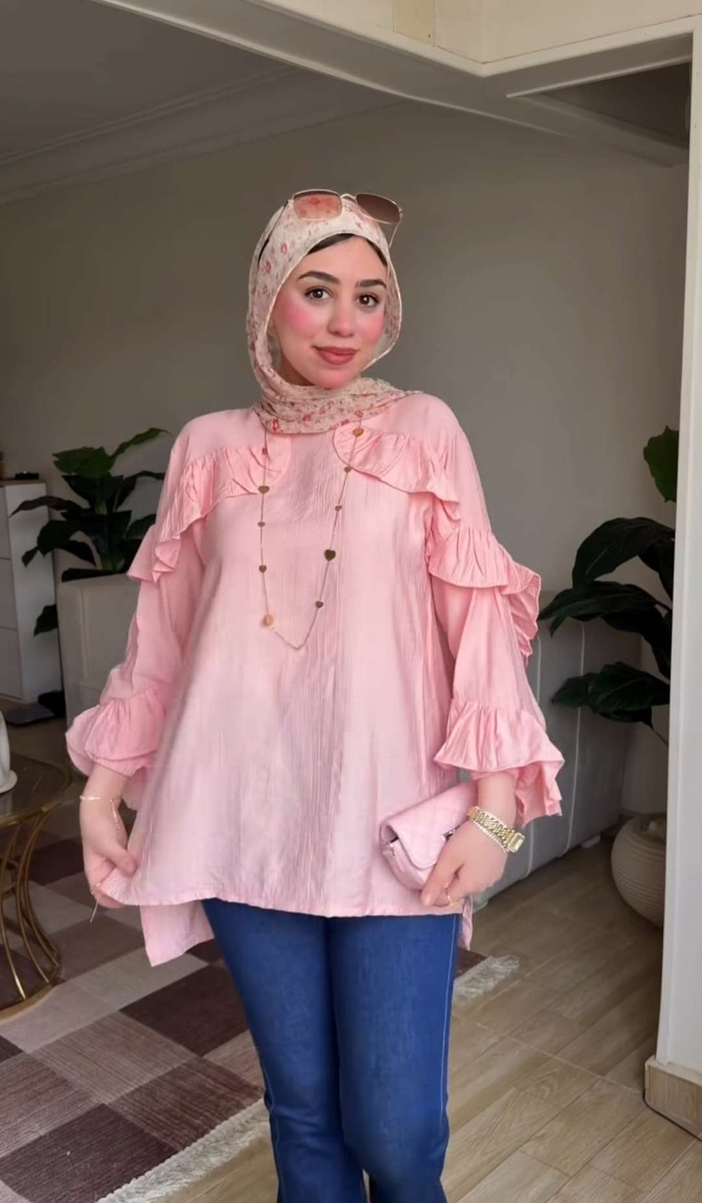 بلوزة بيلا الزهرية