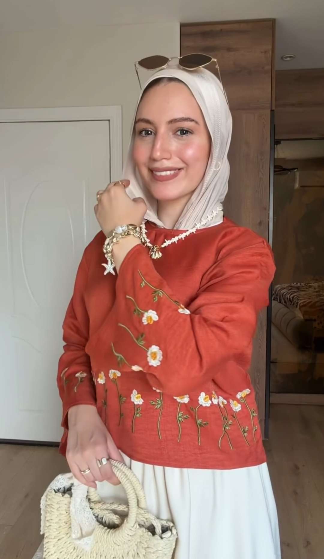 بلوزة هافان مطرزة