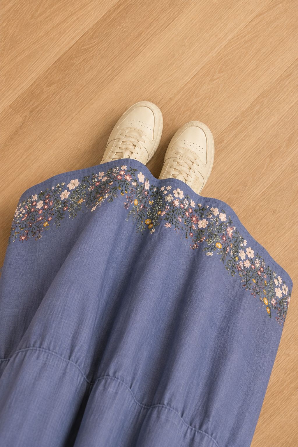 Petroleum Embroidered linen skirt