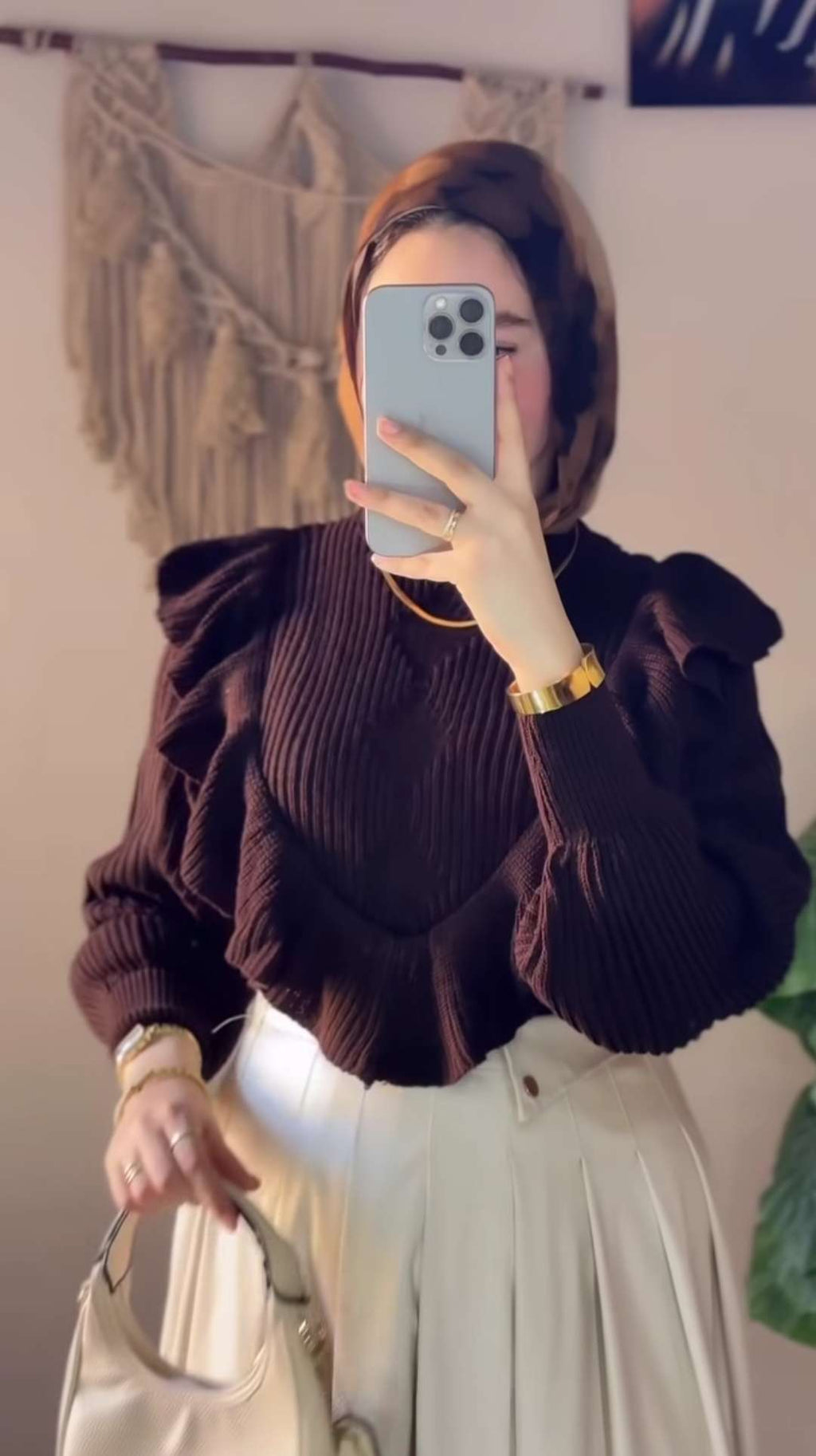 Brown Ruffled V Pullover.