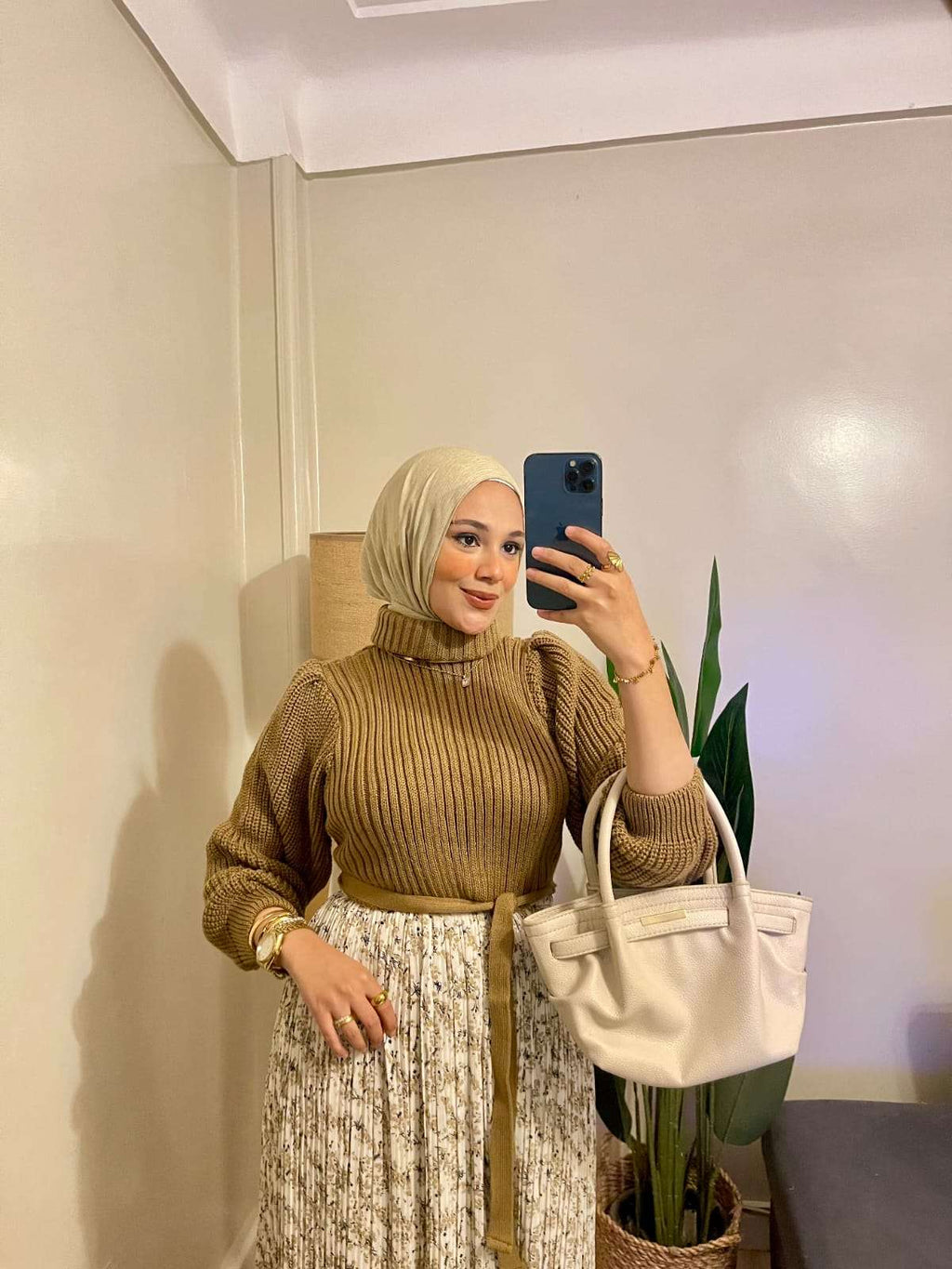 Cafe High Cool pullover with Belt.