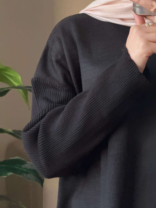 Black pullover with side opening