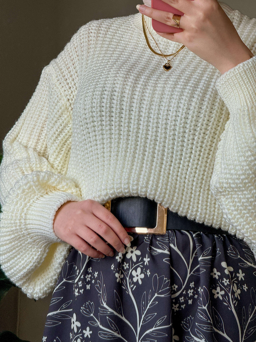 Off-White Crop-Top Pullover