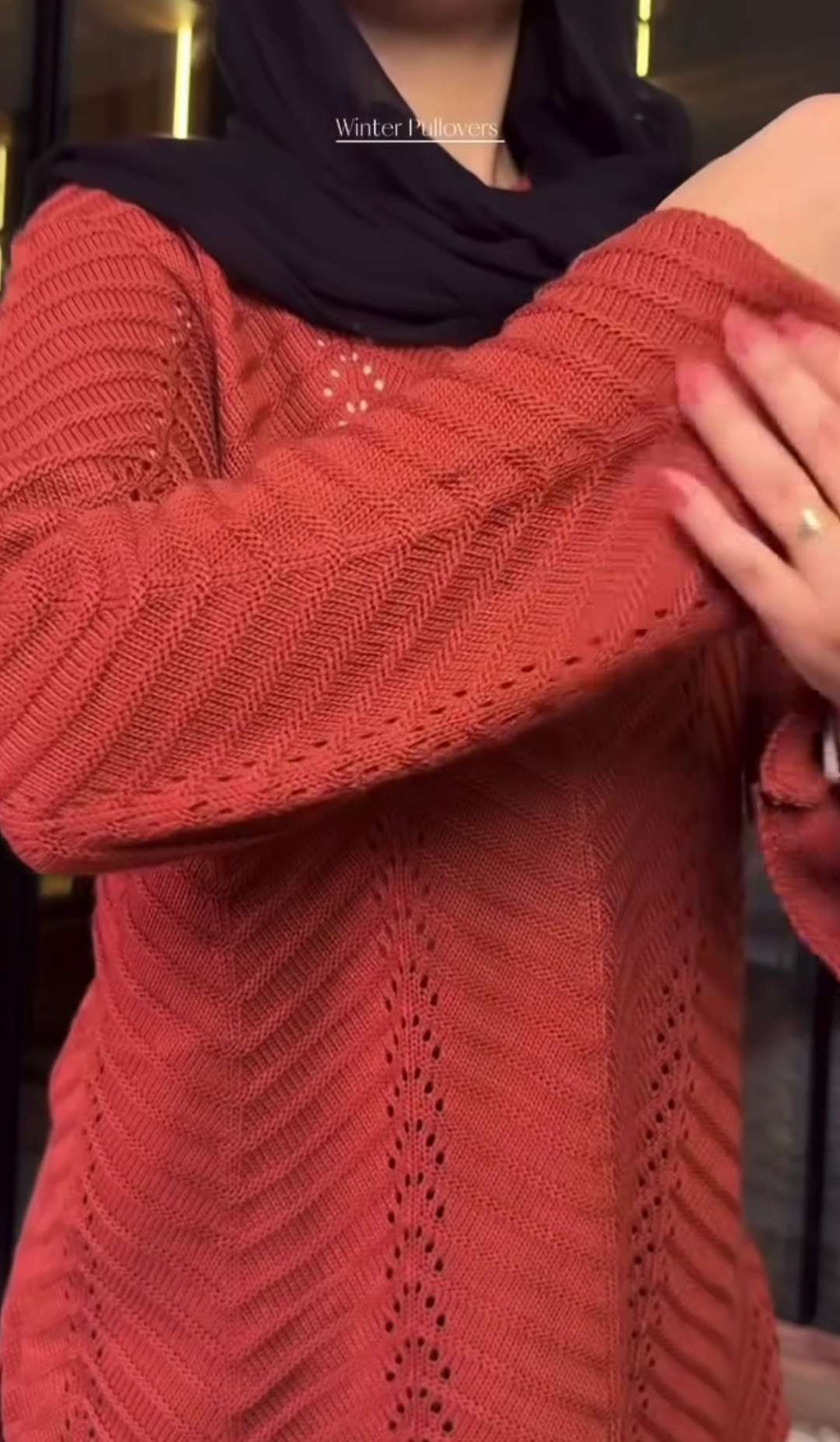 Havan Chain Pullover.