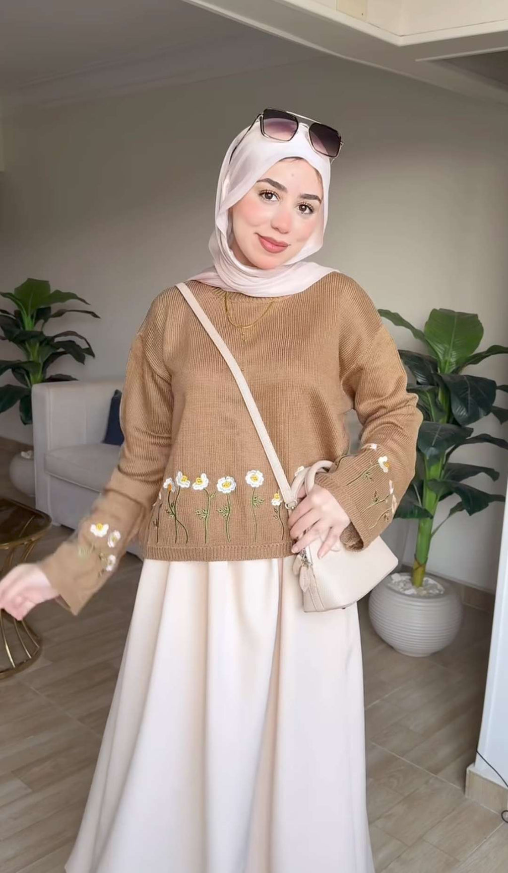 Cafe Rose Pullover.