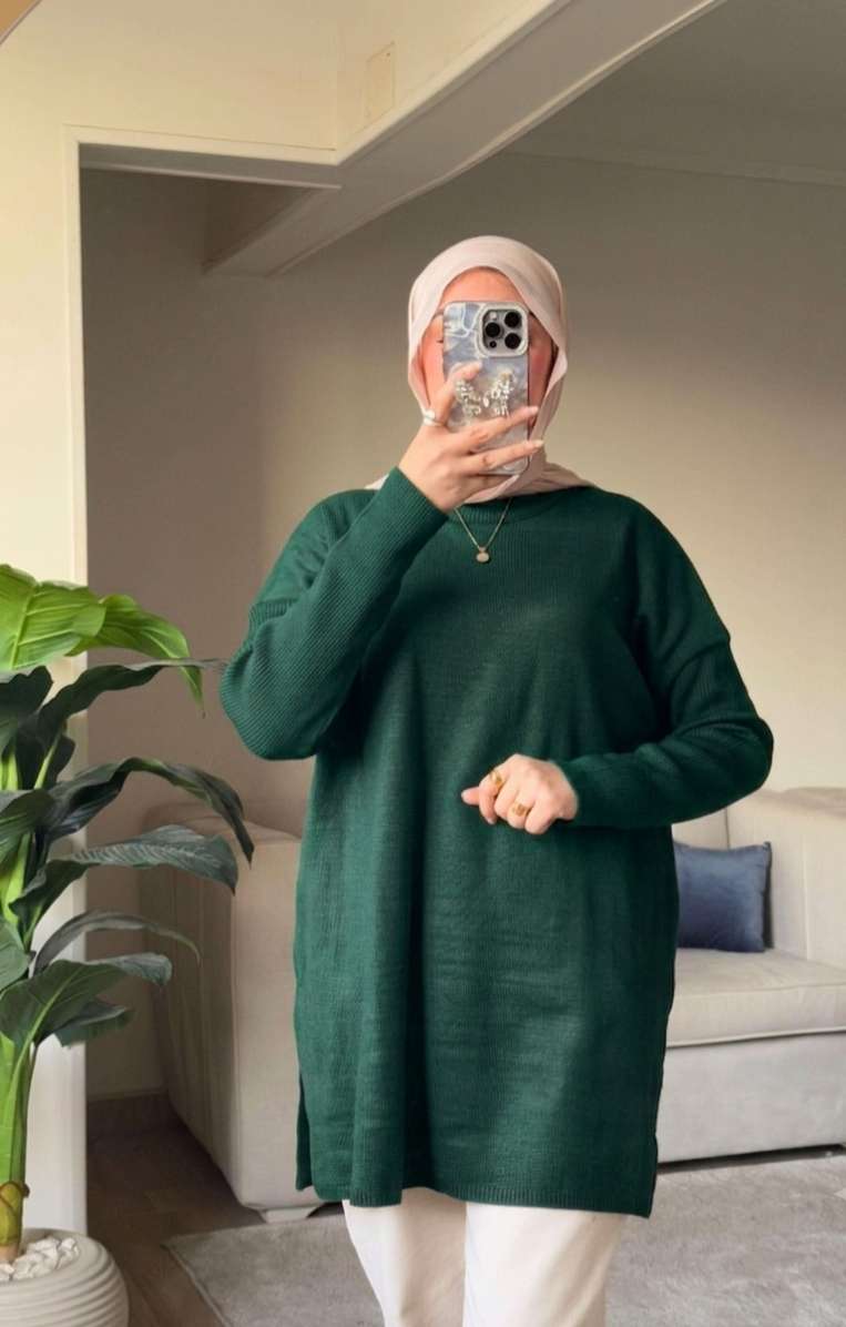 Jenzari pullover with side opening