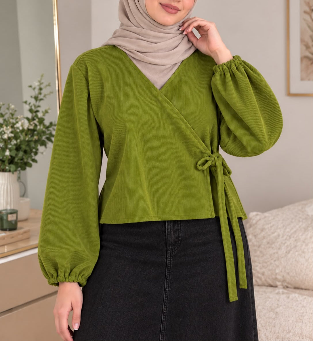Kiwi Rib Blouse With Tie.
