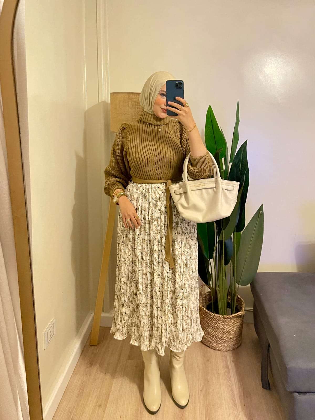 Cafe High Cool pullover with Belt.