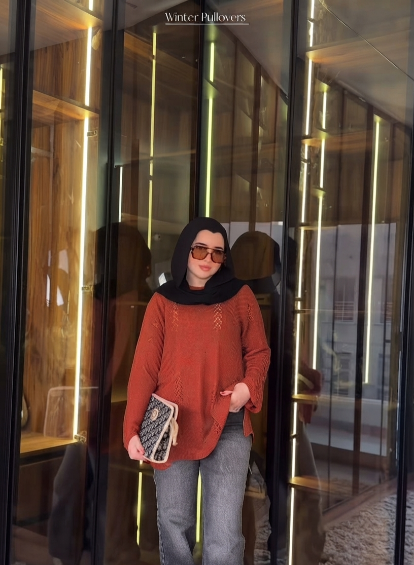 Havan Chain Pullover.
