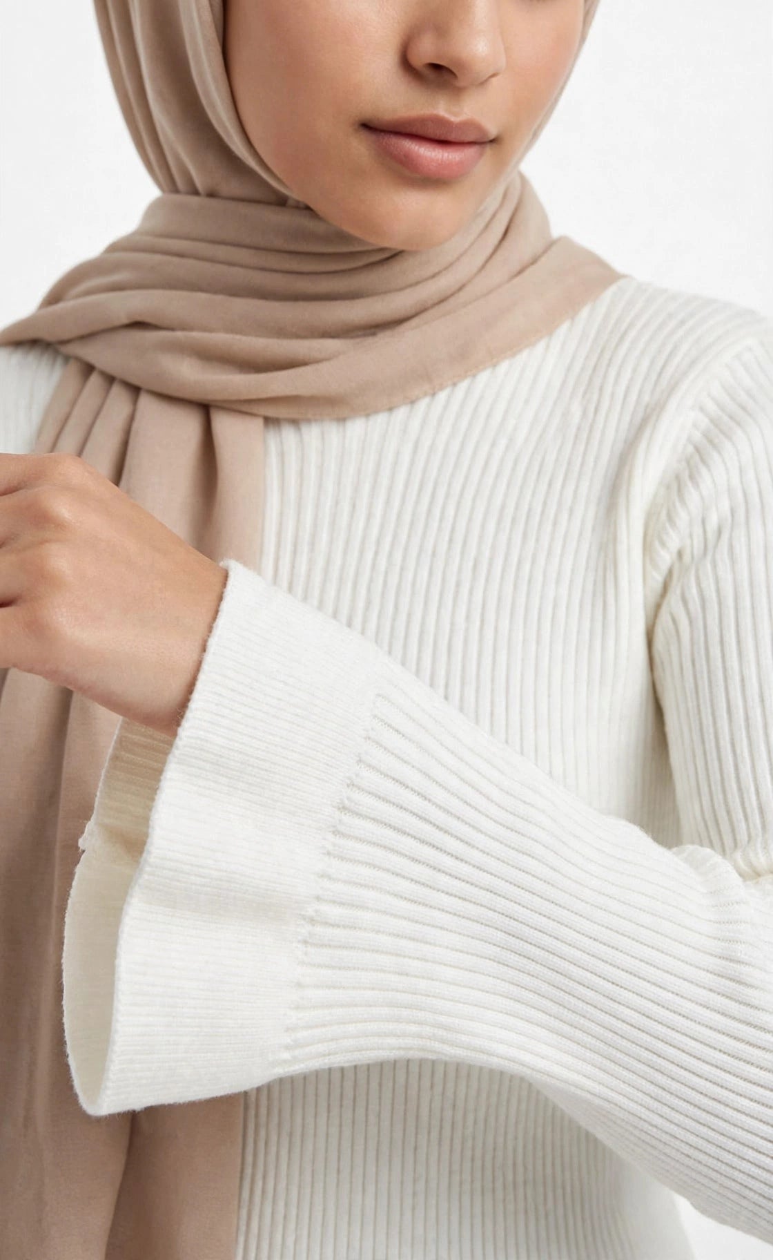 Off-white Basic Ruffled Sleeves