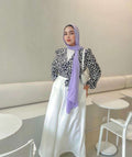 White Wide-leg Pants.