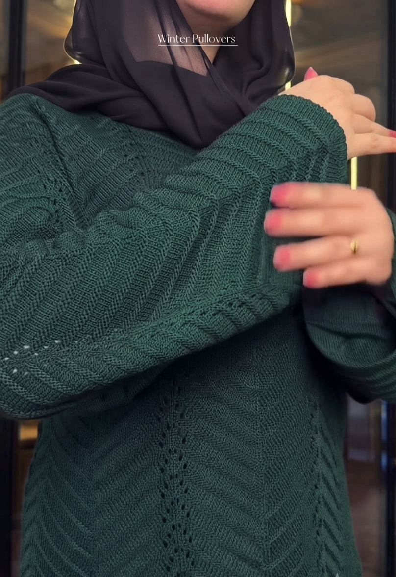 Oily Chain Pullover.